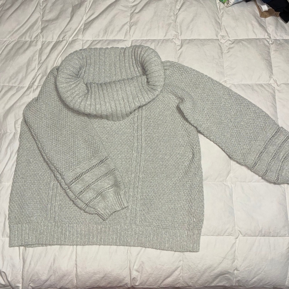 Crown & Ivy Womens XL Grey Cowl Neck Cable Knit Sweater Crochet Sleeve Detail